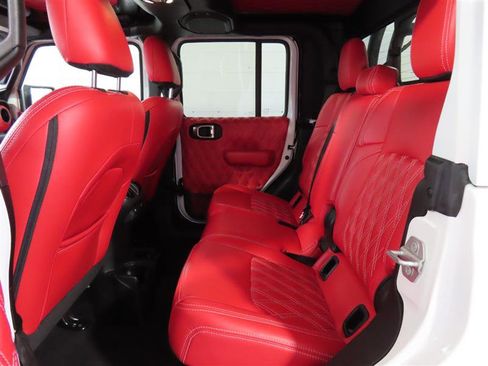 Used 2021 Jeep Gladiator Sport image 31