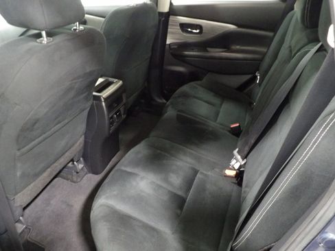 Used 2018 Nissan Murano SV image 10