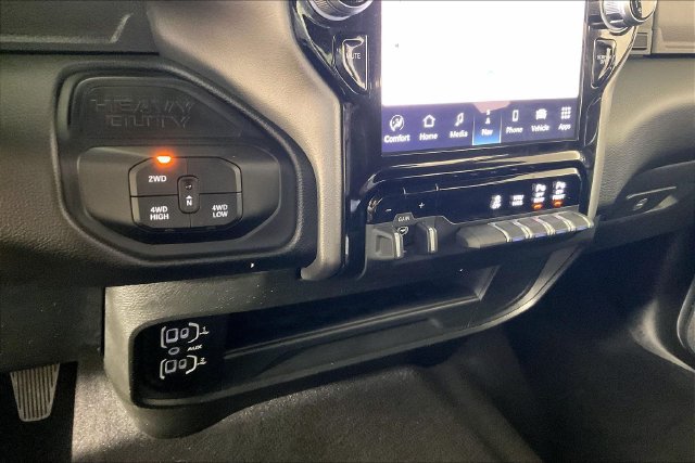 Used 2026 RAM 2500 Big Horn AWD/4WD image 15