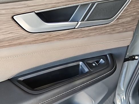 New 2026 Volkswagen Atlas SEL image 24