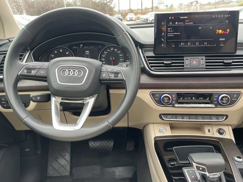 Certified 2022 Audi Q5 2.0T Premium w/ Convenience Package image 15