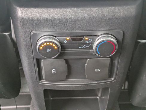 Used 2020 Ford Explorer XLT w/ Equipment Group 202A image 17