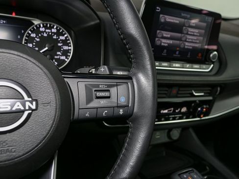 Used 2023 Nissan Rogue SV w/ SV Premium Package image 29