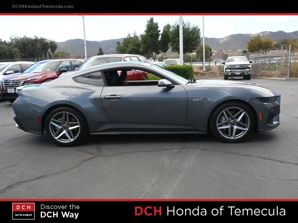 Used 2025 Ford Mustang GT RWD image 5