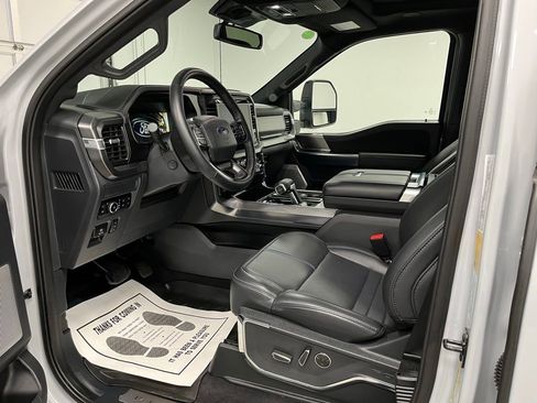 Used 2025 Ford F150 Platinum w/ FX4 Off-Road Package AWD/4WD image 20