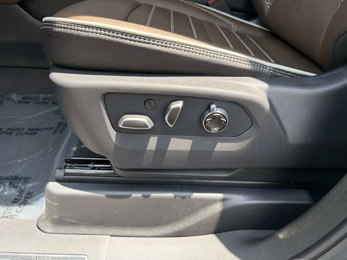 New 2026 GMC Yukon XL Denali Ultimate AWD/4WD image 19