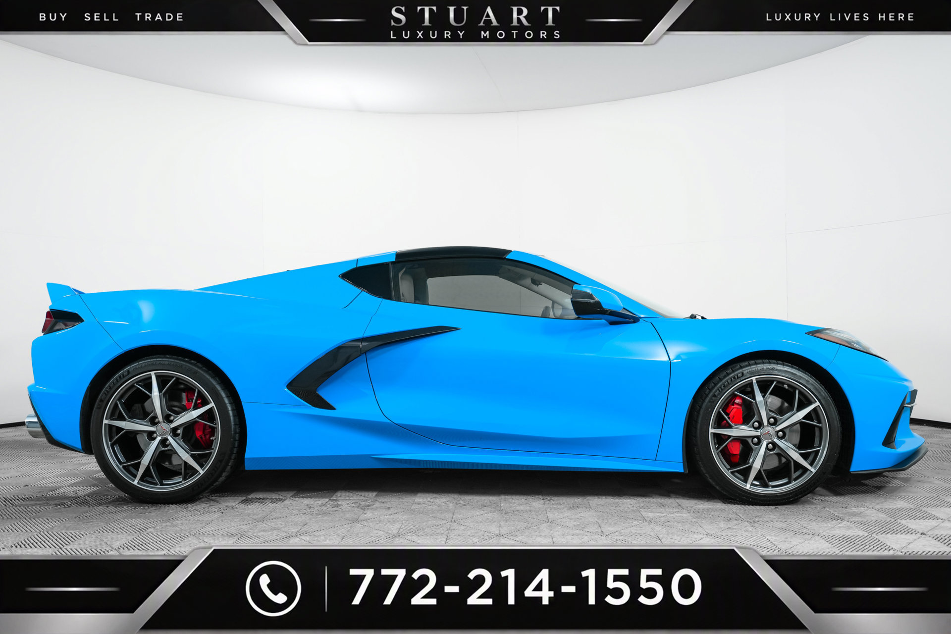 Used 2021 Chevrolet Corvette Stingray Premium Cpe w/ Z51 Performance Package RWD image 9