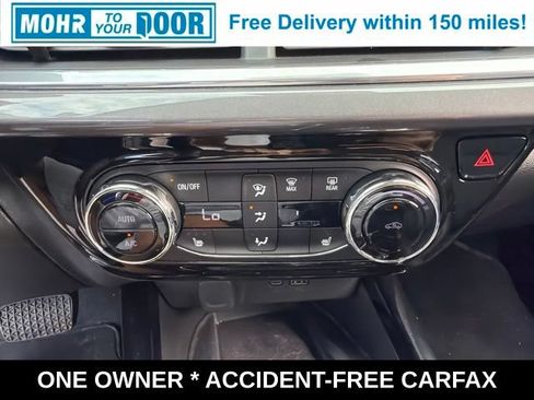 Used 2024 Chevrolet Trax ACTIV w/ Sunroof Package FWD image 22