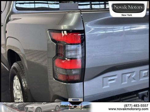Used 2023 Nissan Frontier SV w/ SV Premium Package AWD/4WD image 9