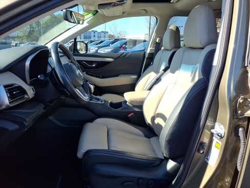 Used 2021 Subaru Outback Limited w/ Popular Package #2 image 9