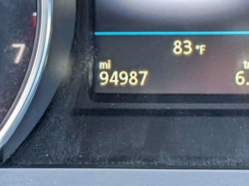 Used 2018 Volkswagen Tiguan SEL AWD/4WD image 32