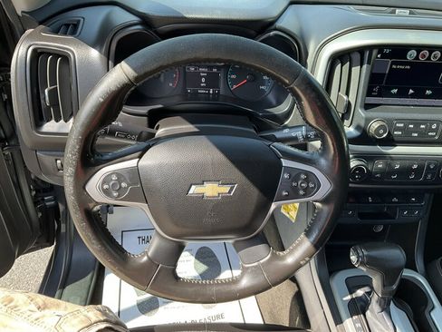 Used 2015 Chevrolet Colorado LT w/ Luxury Package RWD image 17