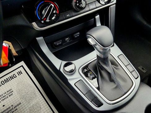 Used 2021 Kia Seltos S image 16