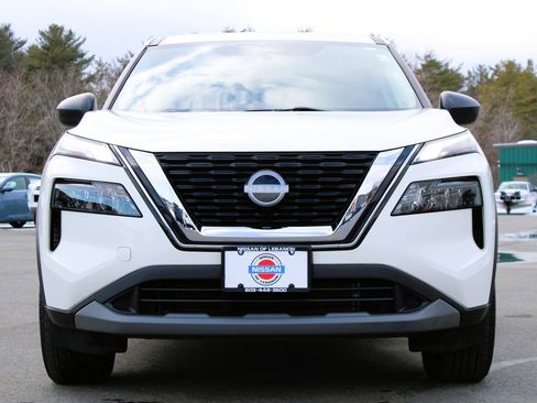 Used 2023 Nissan Rogue S image 10