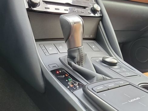 Used 2025 Lexus IS 350 F Sport RWD image 28