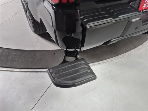 Used 2024 Toyota Tundra Platinum image 18