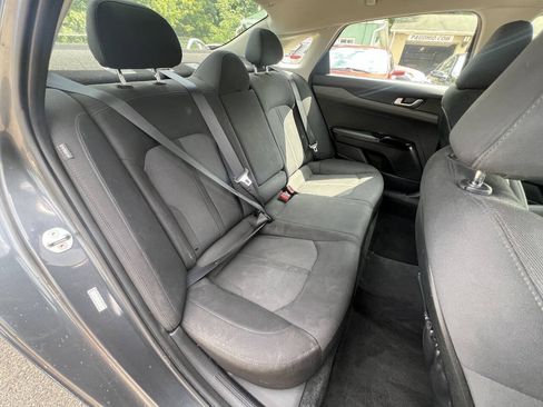 Used 2021 Kia K5 LXS FWD image 15