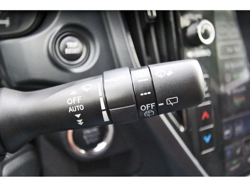 Certified 2025 Subaru Forester Touring AWD/4WD image 16