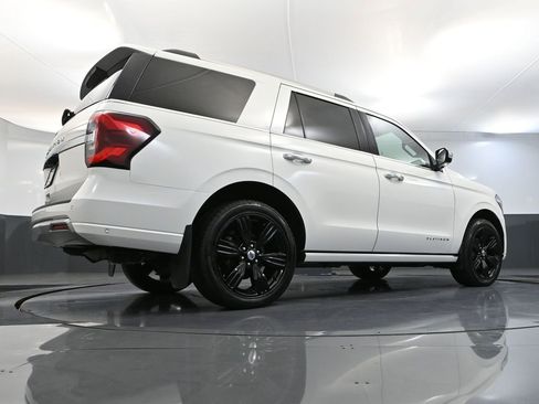 Used 2024 Ford Expedition Platinum image 55