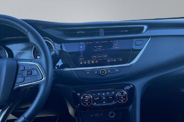 Used 2022 Buick Encore GX Select w/ Sport Touring Package FWD image 9