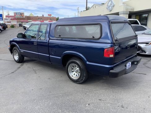 Used 2002 Chevrolet S10 Pickup 2WD Extended Cab w/ Preferred Equipment Group image 7