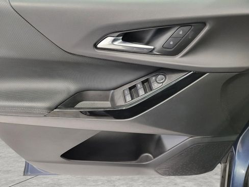 Used 2025 Chevrolet Equinox LT image 26