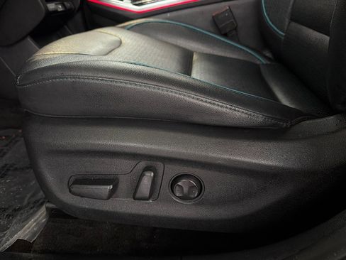 Used 2022 Kia Niro EX Premium image 14