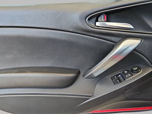 Used 2017 FIAT 124 Spider Abarth RWD image 29