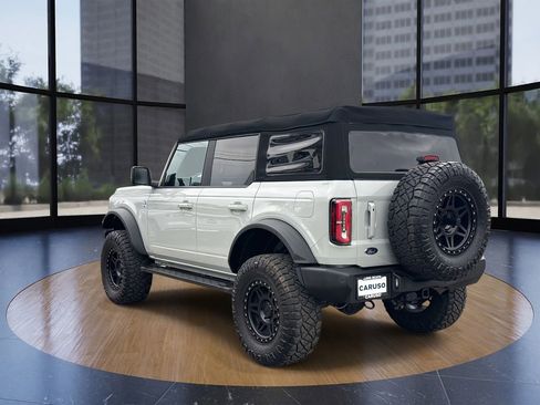 Used 2023 Ford Bronco Outer Banks w/ Sasquatch Package image 4
