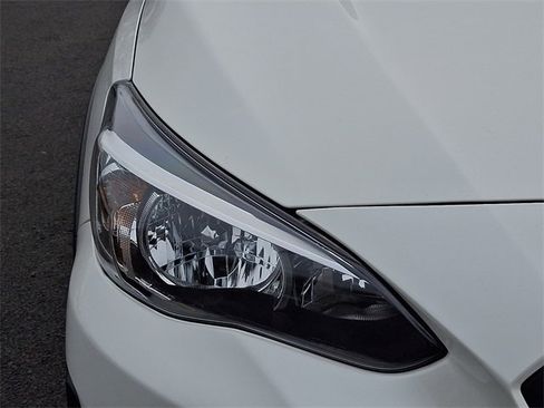 Used 2023 Subaru Crosstrek 2.0i Premium image 10