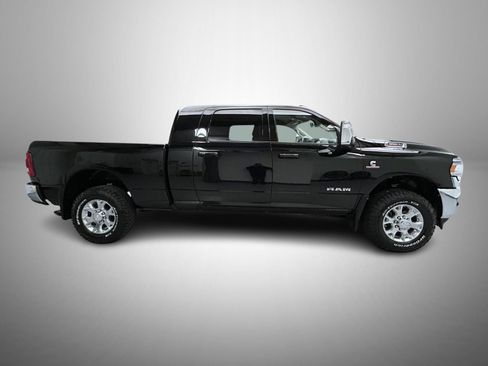 Used 2024 RAM 3500 Laramie AWD/4WD image 4