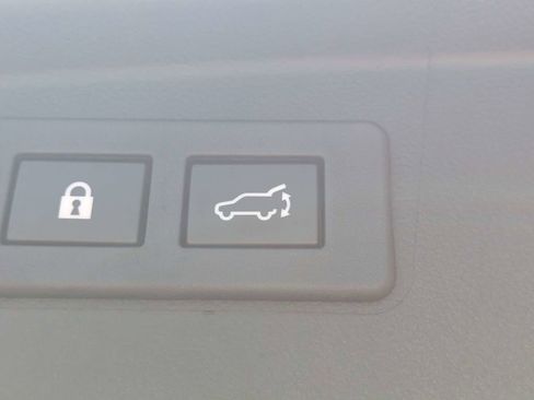 Used 2025 Subaru Outback Touring XT w/ Popular Package #2 AWD/4WD image 15