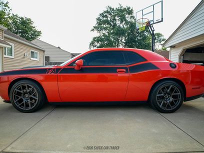 Used 2017 Dodge Challenger R/T w/ Quick Order Package 22P T/A