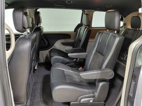 Used 2019 Dodge Grand Caravan SXT image 36