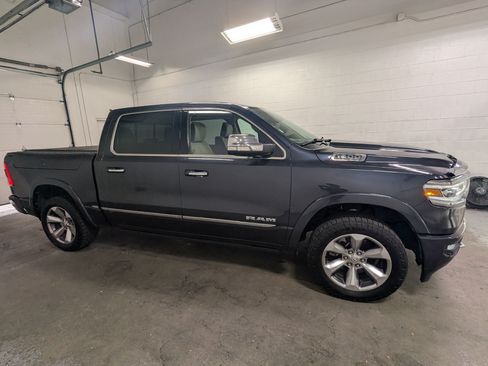 Used 2019 RAM 1500 Limited AWD/4WD image 3
