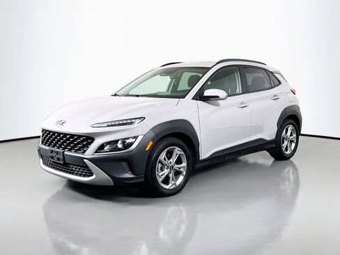 Used 2023 Hyundai Kona SEL w/ Convenience Package image 4