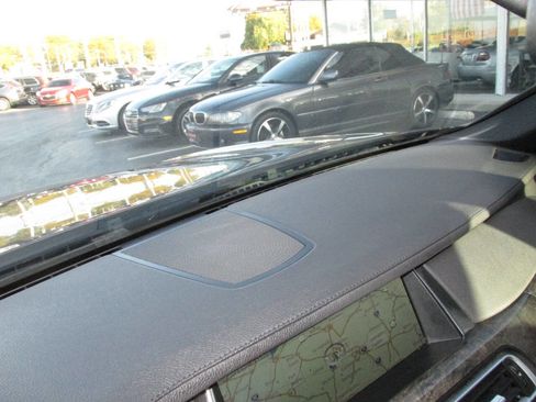 Used 2014 BMW 740Li w/ Executive Package image 43