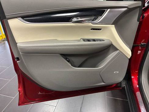 Certified 2023 Cadillac XT6 Premium Luxury w/ Technology Package FWD image 10
