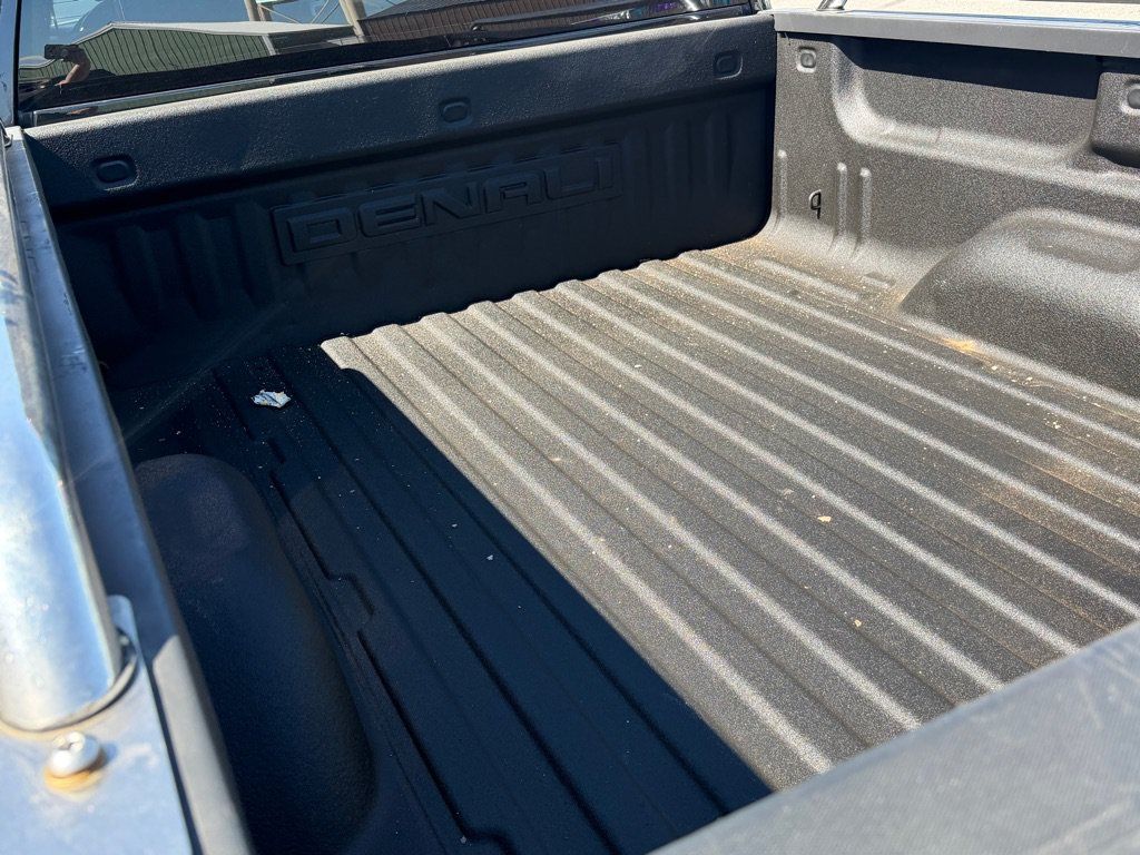 Used 2016 GMC Sierra 1500 SLE w/ Suspension Package, Off-Road AWD/4WD image 9