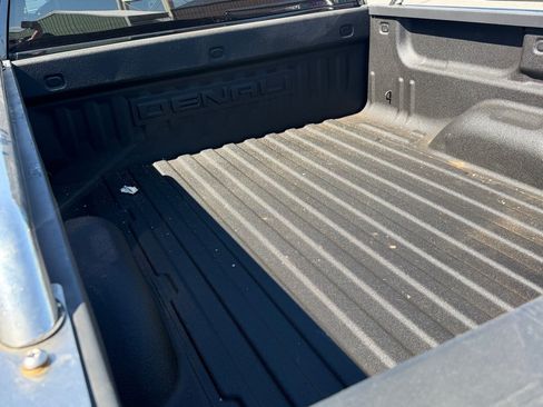 Used 2016 GMC Sierra 1500 SLE w/ Suspension Package, Off-Road AWD/4WD image 9
