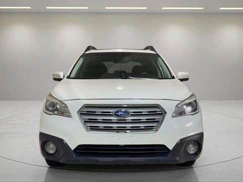 Used 2017 Subaru Outback 2.5i Premium image 17