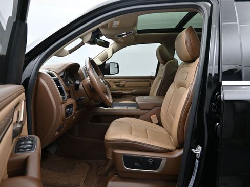 Used 2020 RAM 1500 Limited AWD/4WD image 9