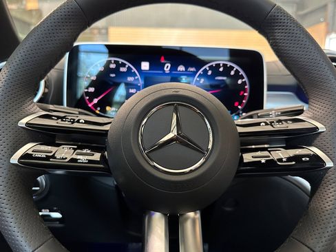 New 2025 Mercedes-Benz C 300 4MATIC Sedan image 28