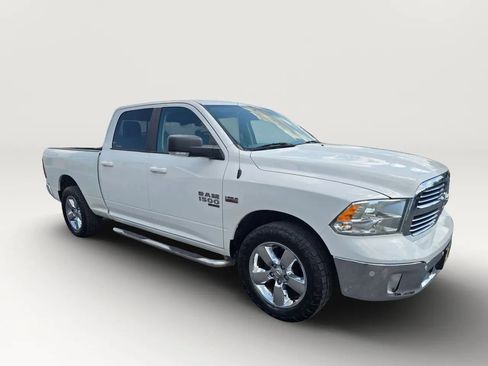 Used 2019 RAM 1500 Big Horn AWD/4WD image 4