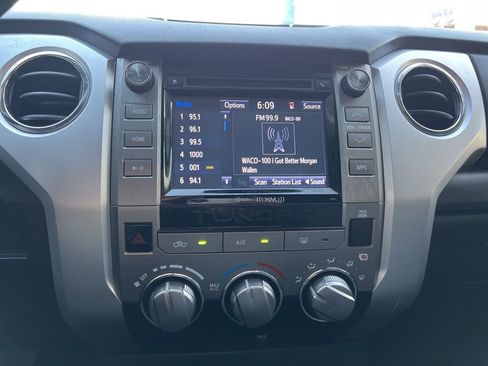 Used 2019 Toyota Tundra SR5 image 28