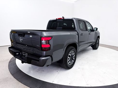 Used 2024 Nissan Frontier SL w/ Technology Package RWD image 17