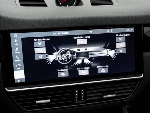 Certified 2021 Porsche Cayenne AWD/4WD image 18