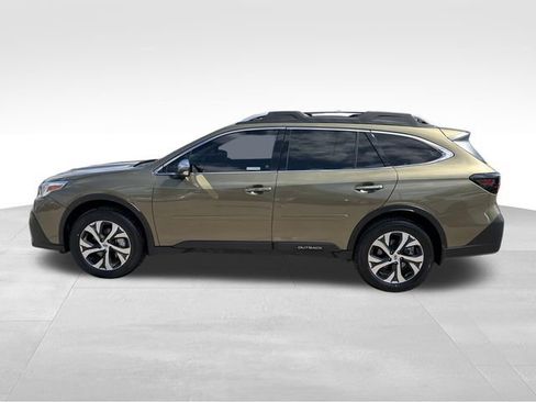 Used 2021 Subaru Outback Touring AWD/4WD image 4