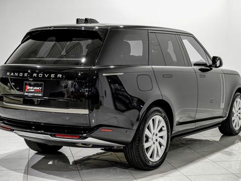Used 2025 Land Rover Range Rover SE AWD/4WD image 5