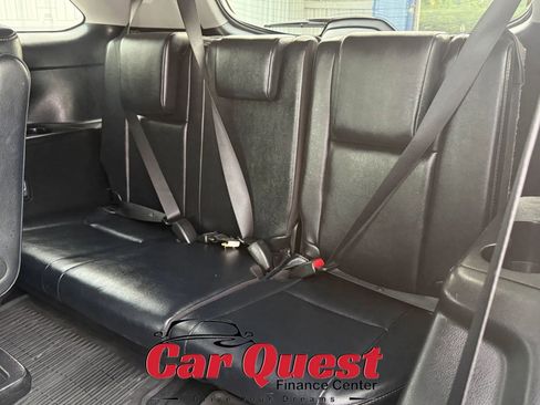 Used 2019 Toyota Highlander XLE w/ Preferred Accessory Package AWD/4WD image 14